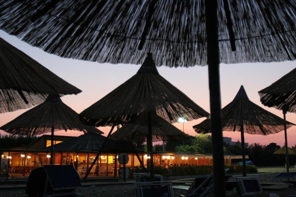African Beach Hotel-Residence Manfredoine Extérieur photo