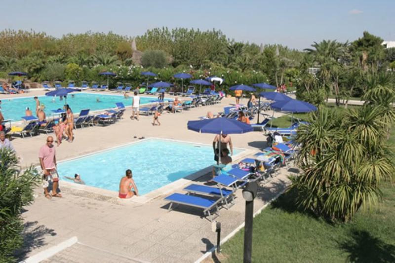 African Beach Hotel-Residence Manfredoine Extérieur photo