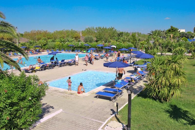 African Beach Hotel-Residence Manfredoine Extérieur photo