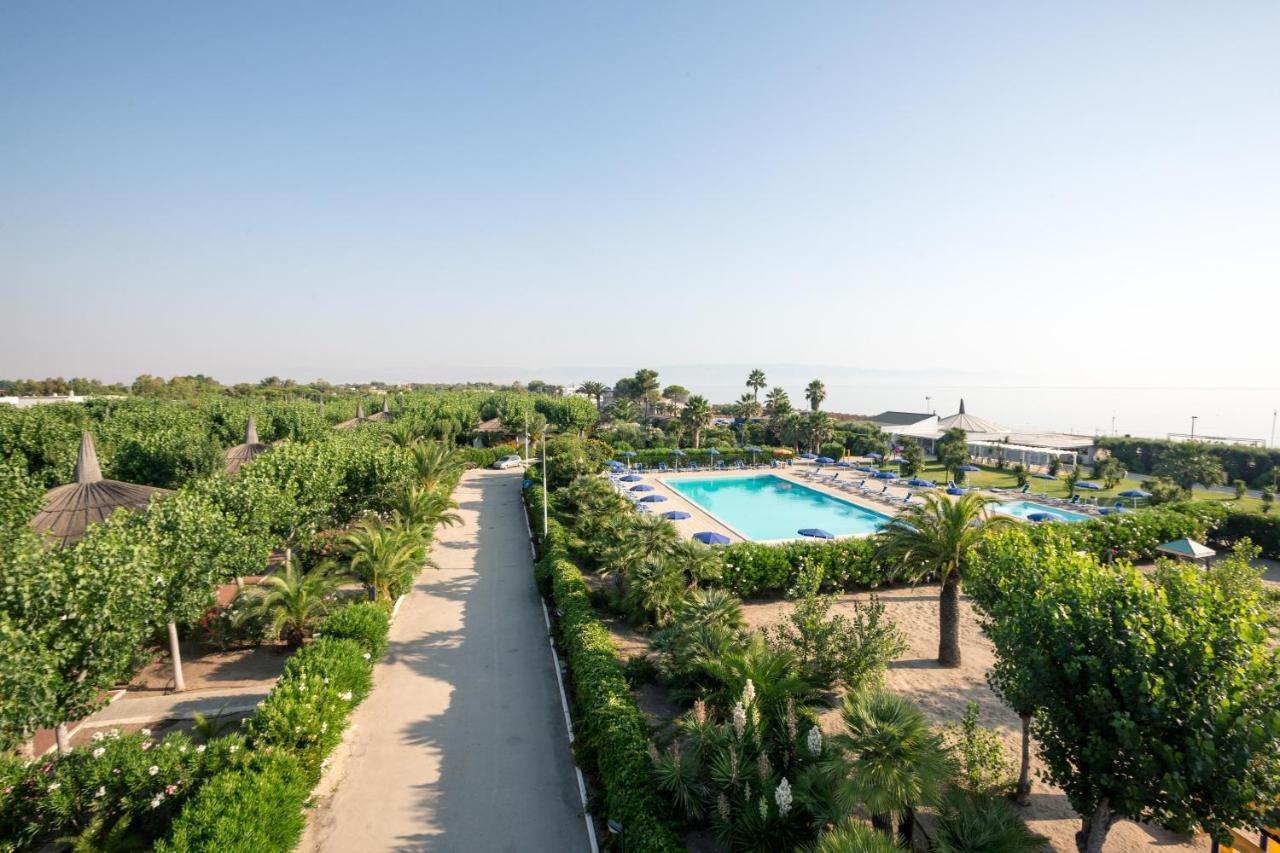 African Beach Hotel-Residence Manfredoine Extérieur photo