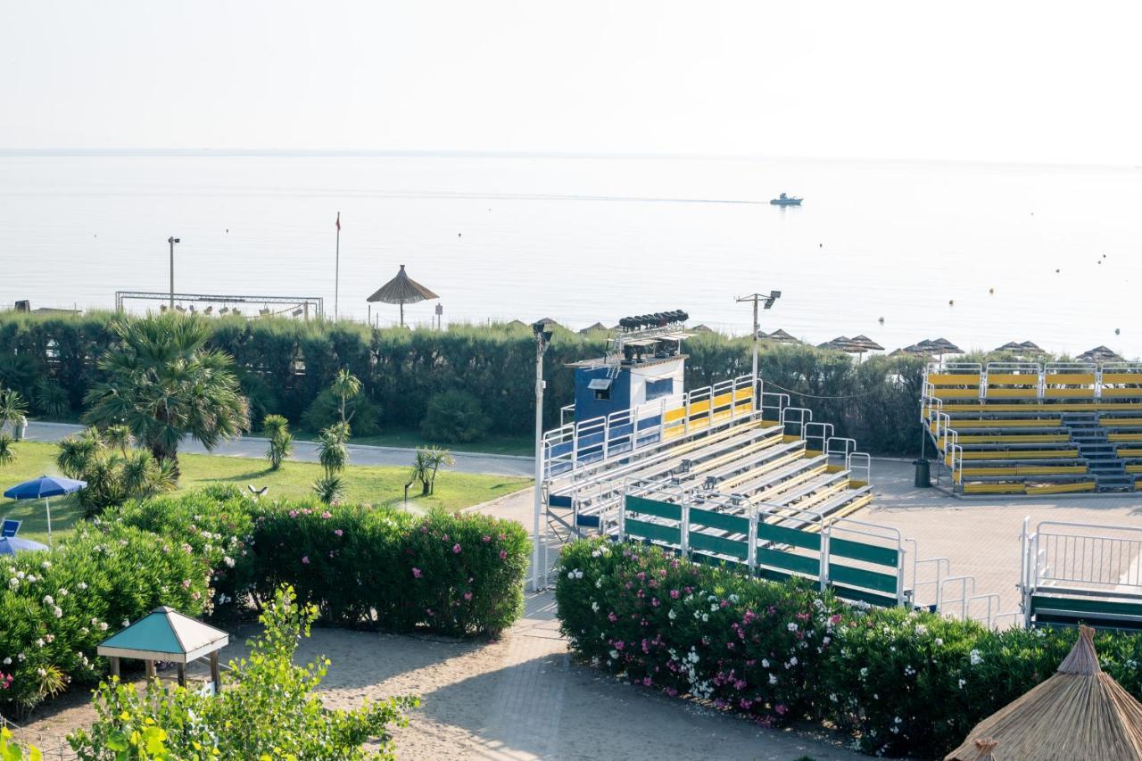 African Beach Hotel-Residence Manfredoine Extérieur photo