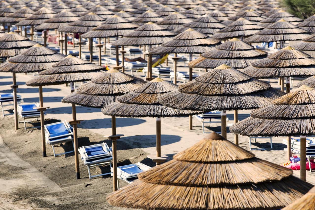 African Beach Hotel-Residence Manfredoine Extérieur photo
