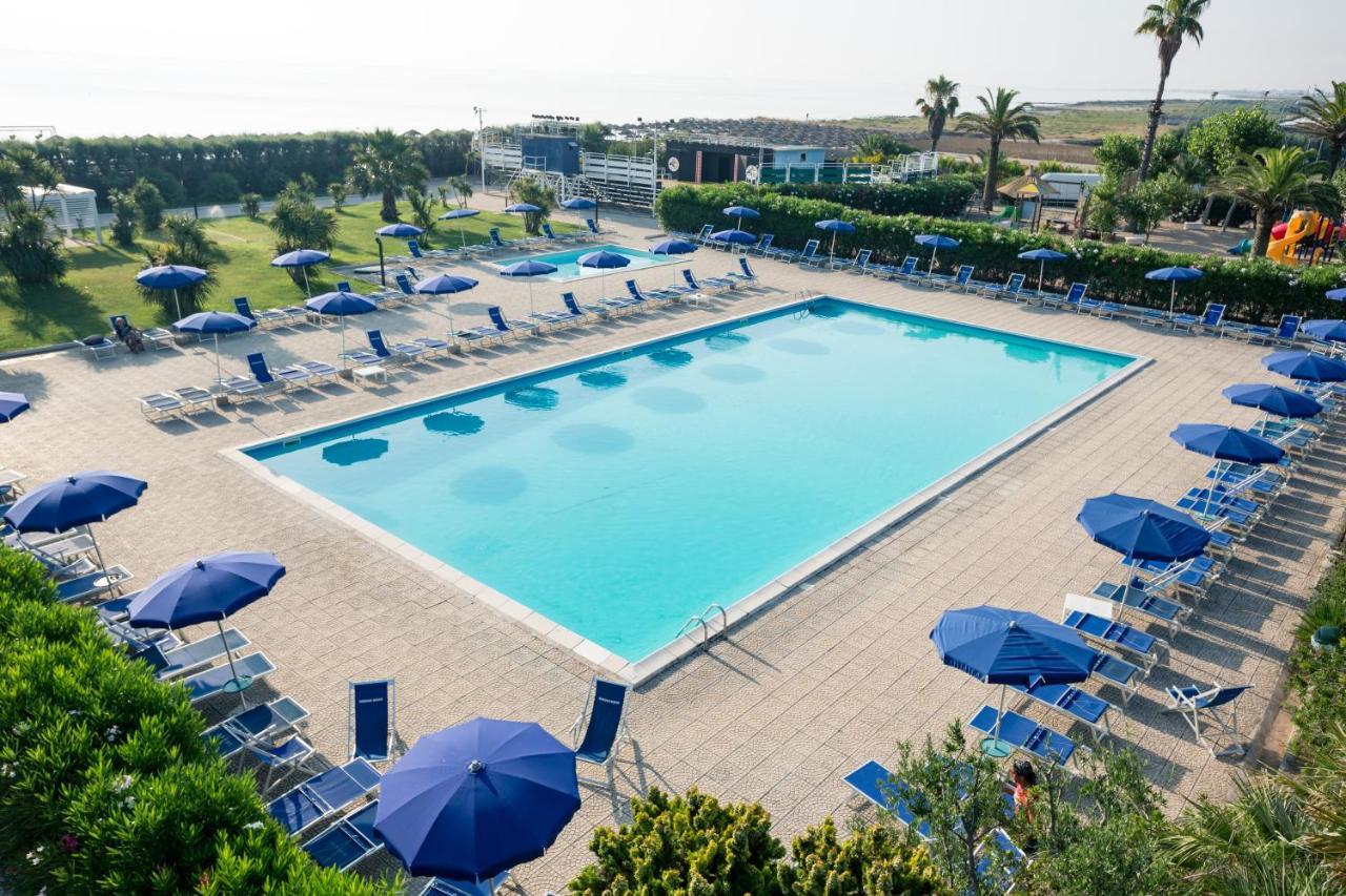 African Beach Hotel-Residence Manfredoine Extérieur photo